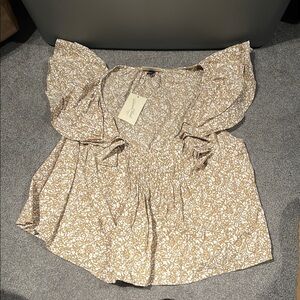 Universal Thread Cream Ruffled Tie Front Blouse